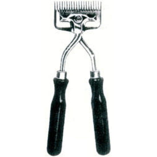 Dehorning instruments